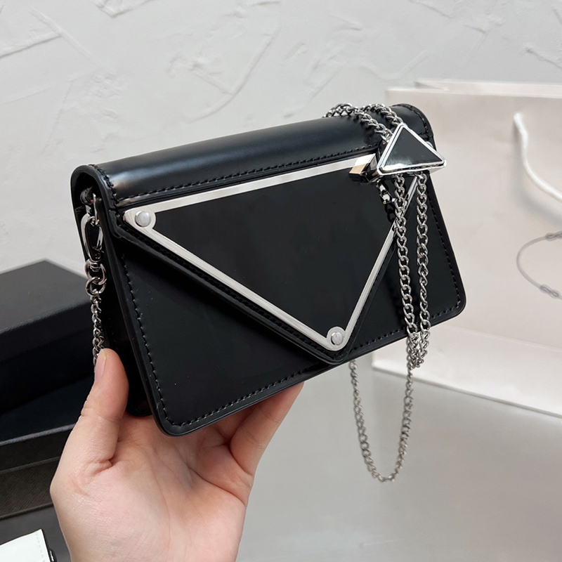 

Women Designer Triangle Mini Shoulder Bag Triangular Enamel Logo Flap Handbags Lady Genuine Leather Crossbody Handbag Luxurys Designers Bag, Box