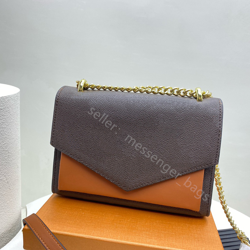 2022 SS Two Tone Color Flap Totes Messenger Sacs Célèbre Designer Épaule Classic Hasp Portefeuille de mode Grande chaîne carrée Cross Body Lady E