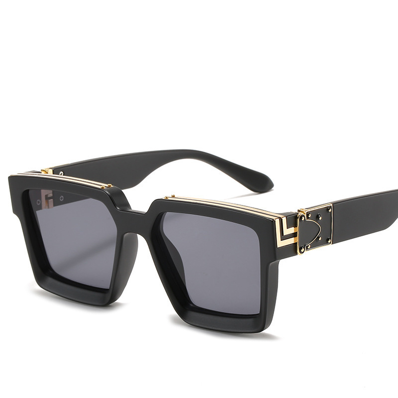 

New Sunglass Women's candy color large box Sunglass men's fashion street shooting punk colorful glass