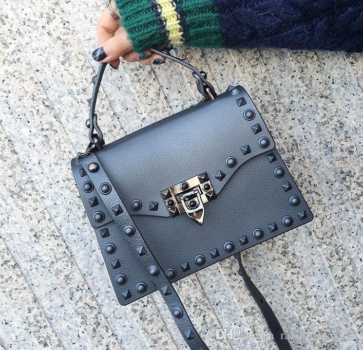 

Factory wholesale women bag matte mattes jelly bags Korean version of the fashion portable single shoulder handbags clamshell rivethandbag