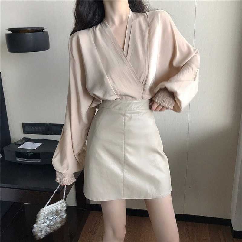 

2 Piece Set Women Korean V-Neck Blouse+Skirt Mini Office Lady Suit Female Fashion Batwing Sleeve Autumn Clothing 210604, Apricot and apricot