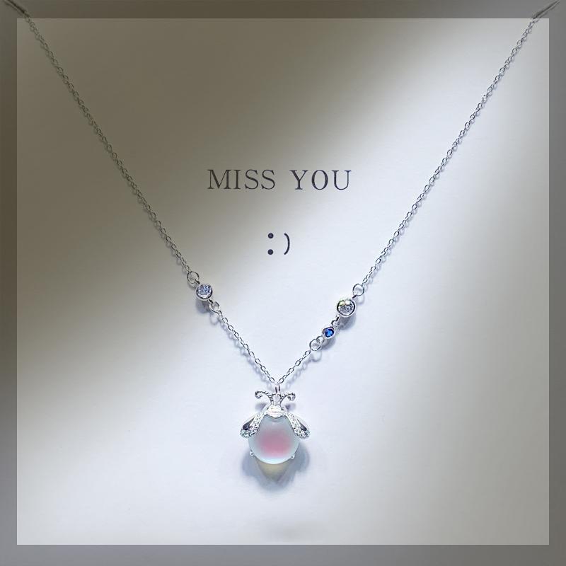

Pendant Necklaces Symphony Firefly Necklace Female Tide Net Red Forest Cold Wind Niche Design Sense Moonstone Clavicle Chain