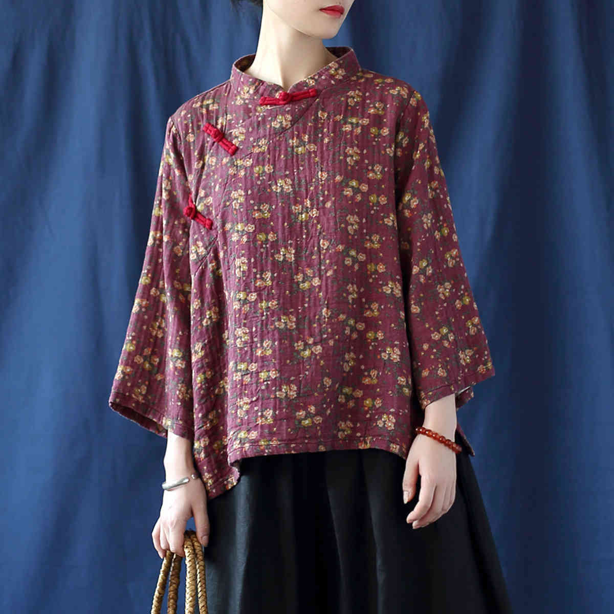 

Johnature Autumn Vintage Shirts For Women Stand Seven Sleeve Blouses Button Print Floral Tops Female Chinese Style Shirts 210521