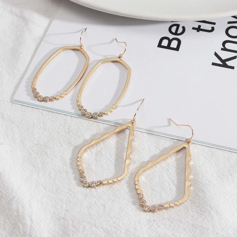 

Dangle & Chandelier Gold Color Teardrop Frame Crystal Earrings 2021 Brand Designer Rhinestone Oval Jewelry Wholesale
