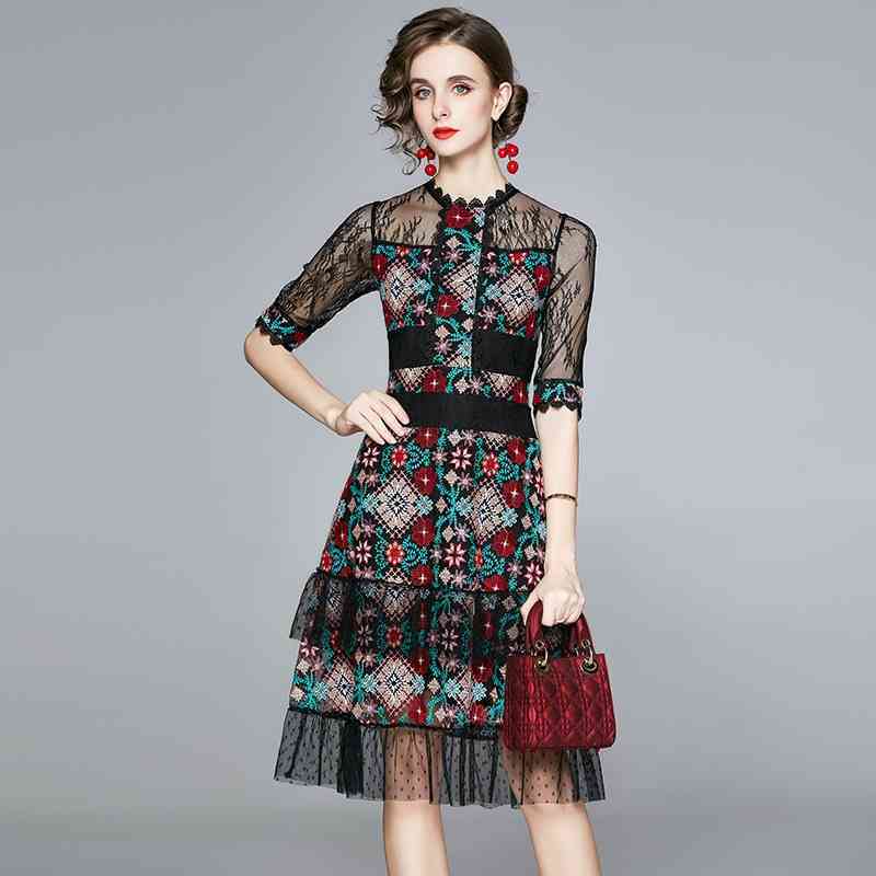 

High Quality Luxury Floral Embroidery Lace Dress Festa Summer Office Ladies Short Sleeve Patchwork Dot Mesh Party 210525, Black