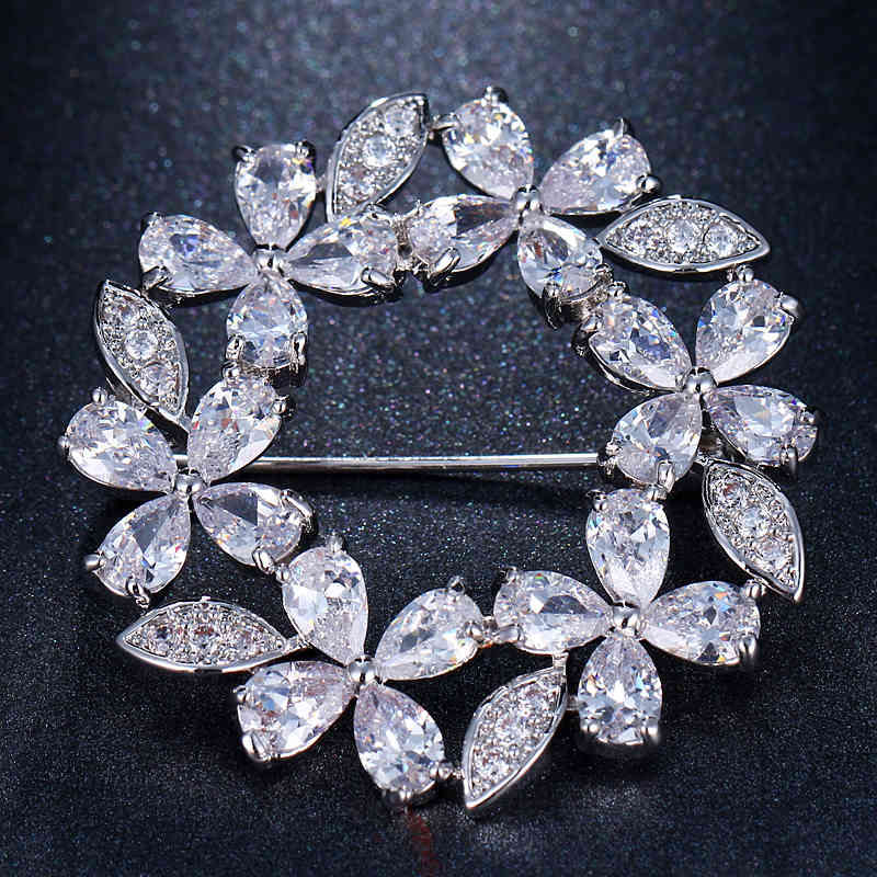 

Emmaya White gold/Rose Gold Cubic Zircon Flower Brooch for Women Wedding
