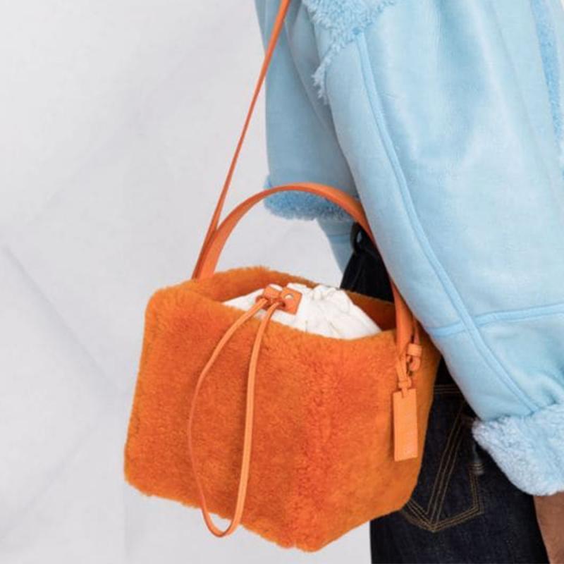 

Evening Bags PU Box Plush Faux Fur Handbags Women Lambswool Shoulder Bag Fashion Ladies Party High Quality Top-Handle Purses 2021