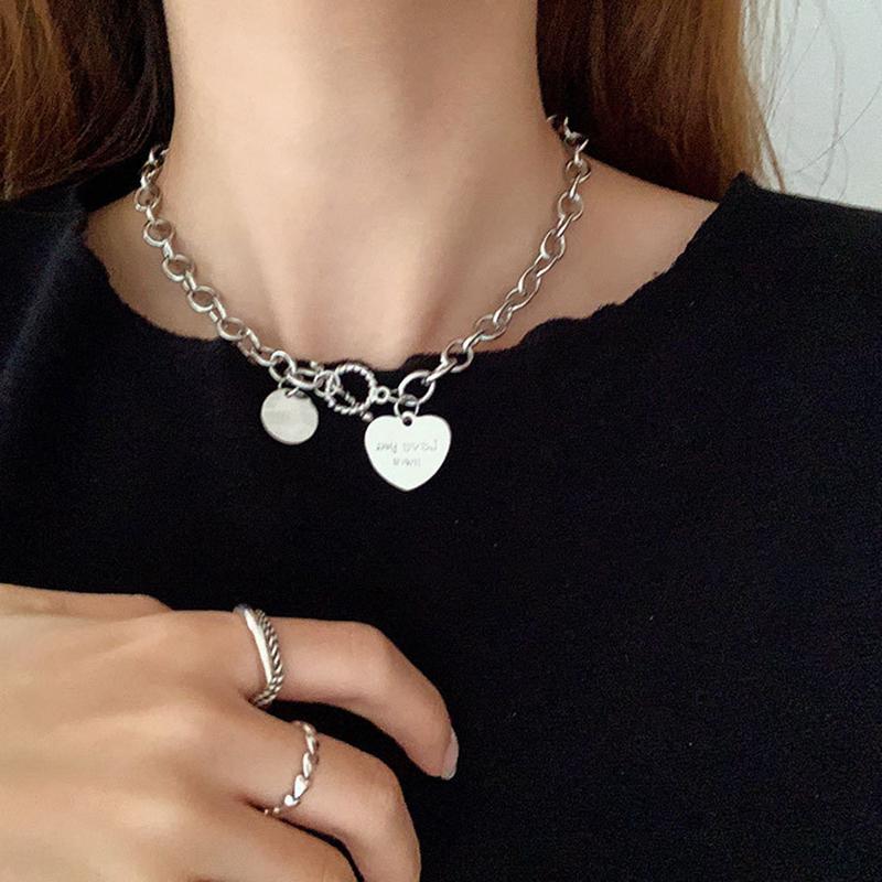 

Pendant Necklaces Ins Personality Cold Wind Style Necklace Female Jewelry Crystal Rhinestone Love Heart Short Clavicle Chain Choker