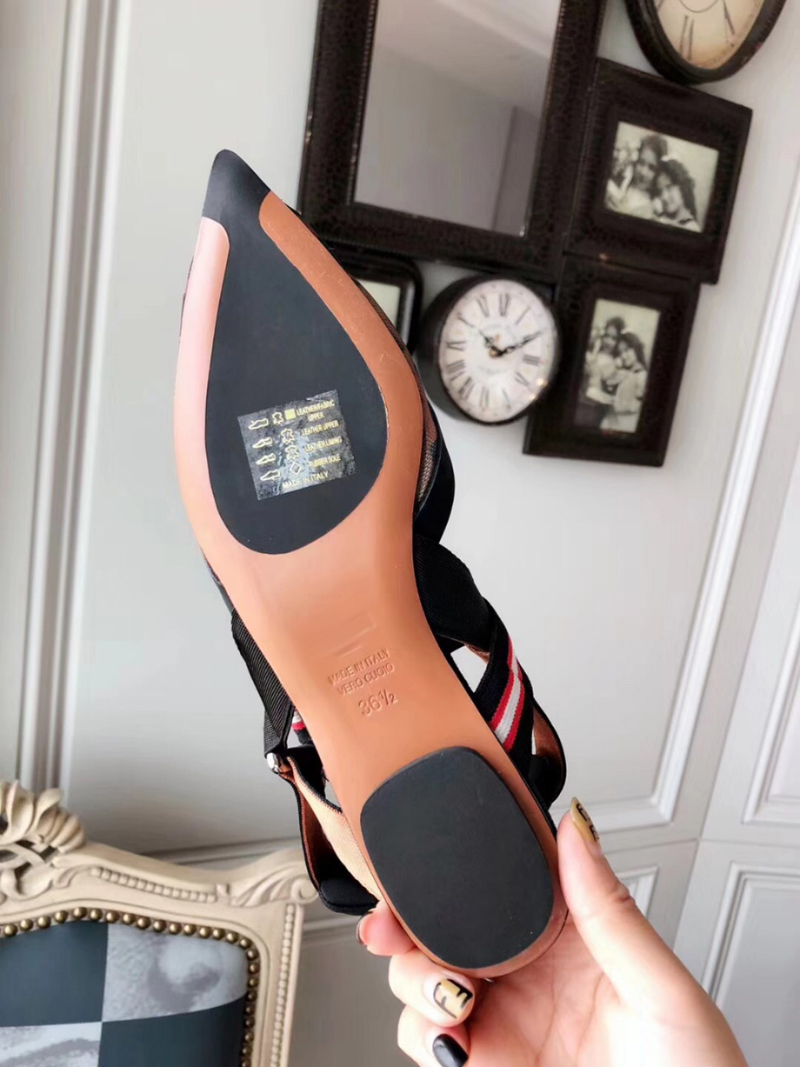 

2021 Good Quality Fashion Women Luxurys Designers Shoes Designer Sandals Womens Luxury High Heels Sandal Dress Shoess With Box Size 35-41 -G306, Black