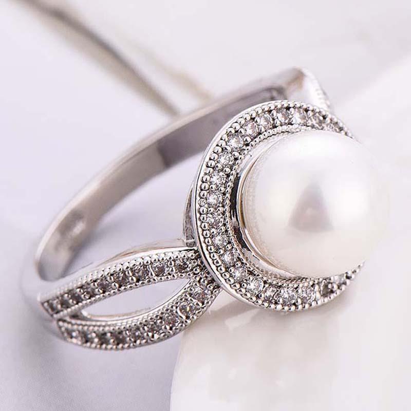 

Large Imitation Pearl Rings Women Fashion Twist Ring Elegant Wedding Engagement Jewelry Drop Z5L156 Cluster