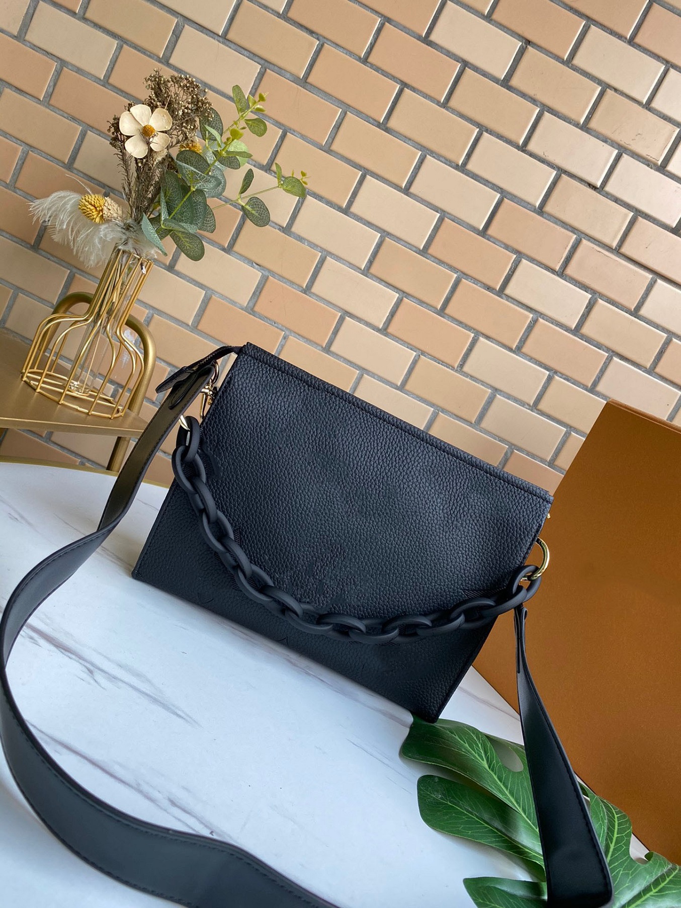 

Original high quality luxury designer bag Embossing handbags ladies fashion crossbodys leather shoulder bags classic zipper handbag five colors free ship, Blue embossing #47542
