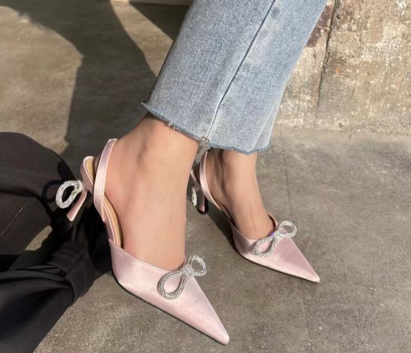 

Ladies sandals stovepipe artifact sexy fashion urban style workplace must-have can be matched casually four-color shoes are provided