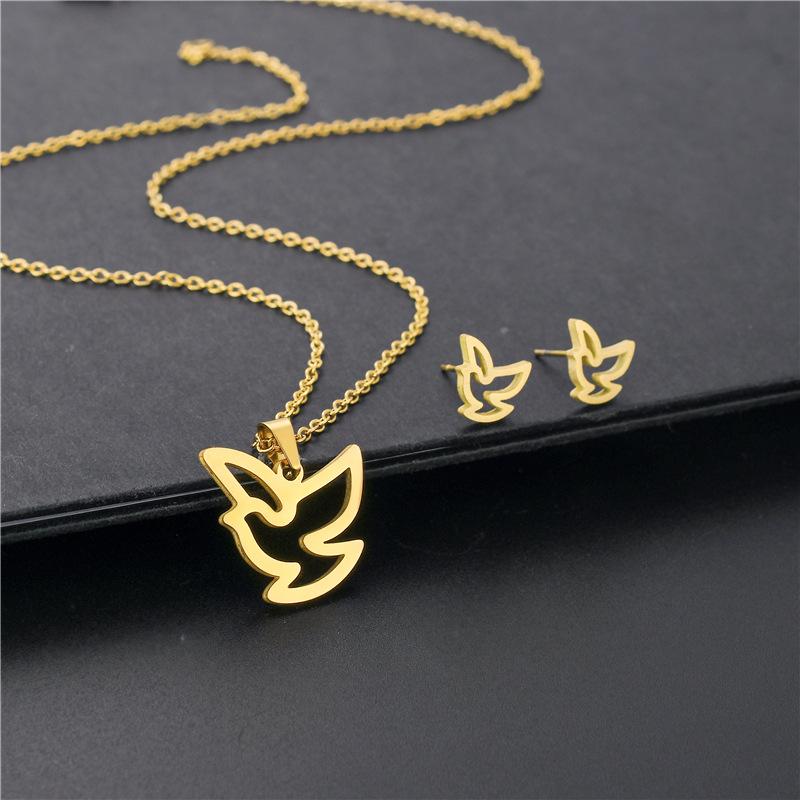 

Stainless Steel Peace Dove Pigeon Pendant Necklaces & Stud Earrings For Women Harajuku Party Birthday Jewelry Set Lovers Gift Necklace, Silver