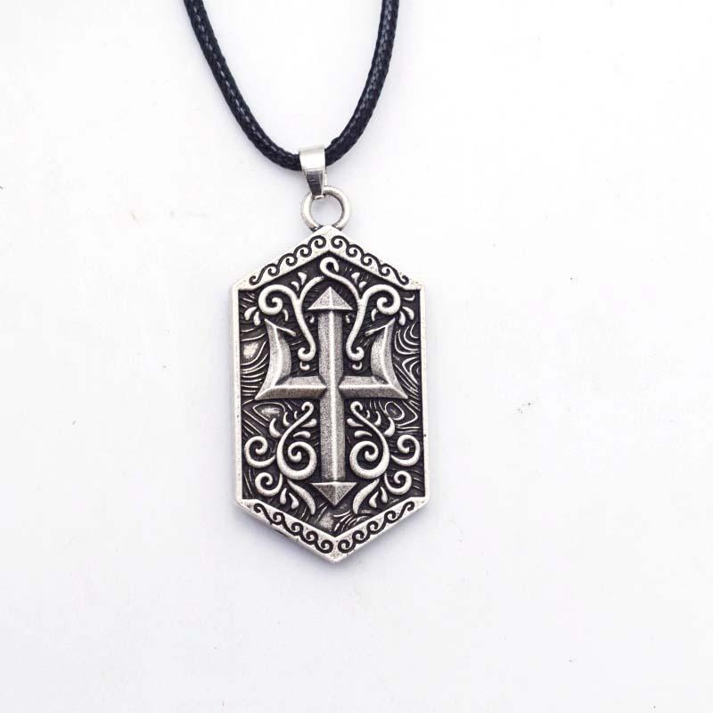 

Pendant Necklaces Double-sided Mysterious Rune Symbol Of Power Necklace Retro Viking Jewelry