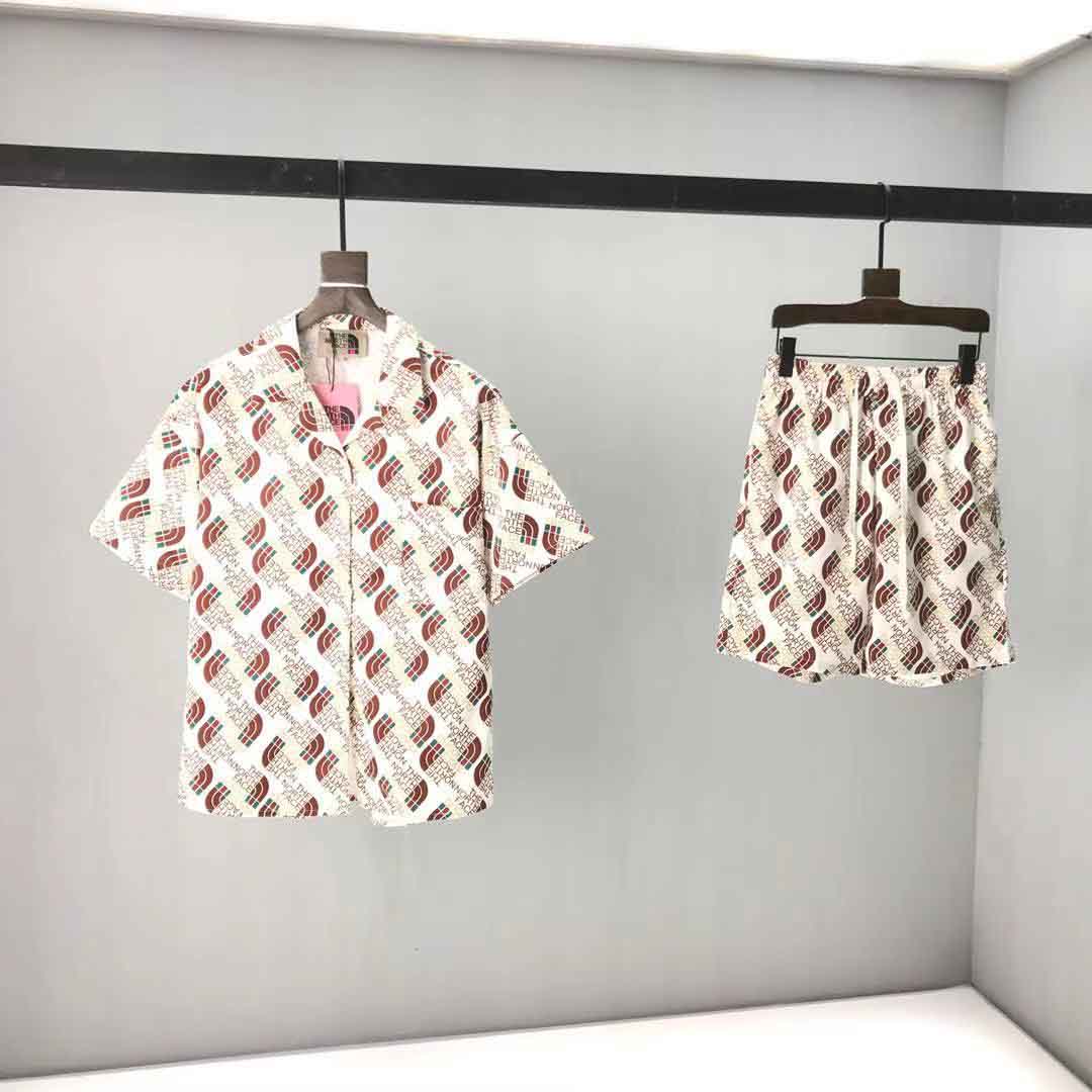 

The men's leather clothes, classic style, good fabrics and possession are the beginning of another fashion. Men's T-ShirtsSize: S~2XL 213
