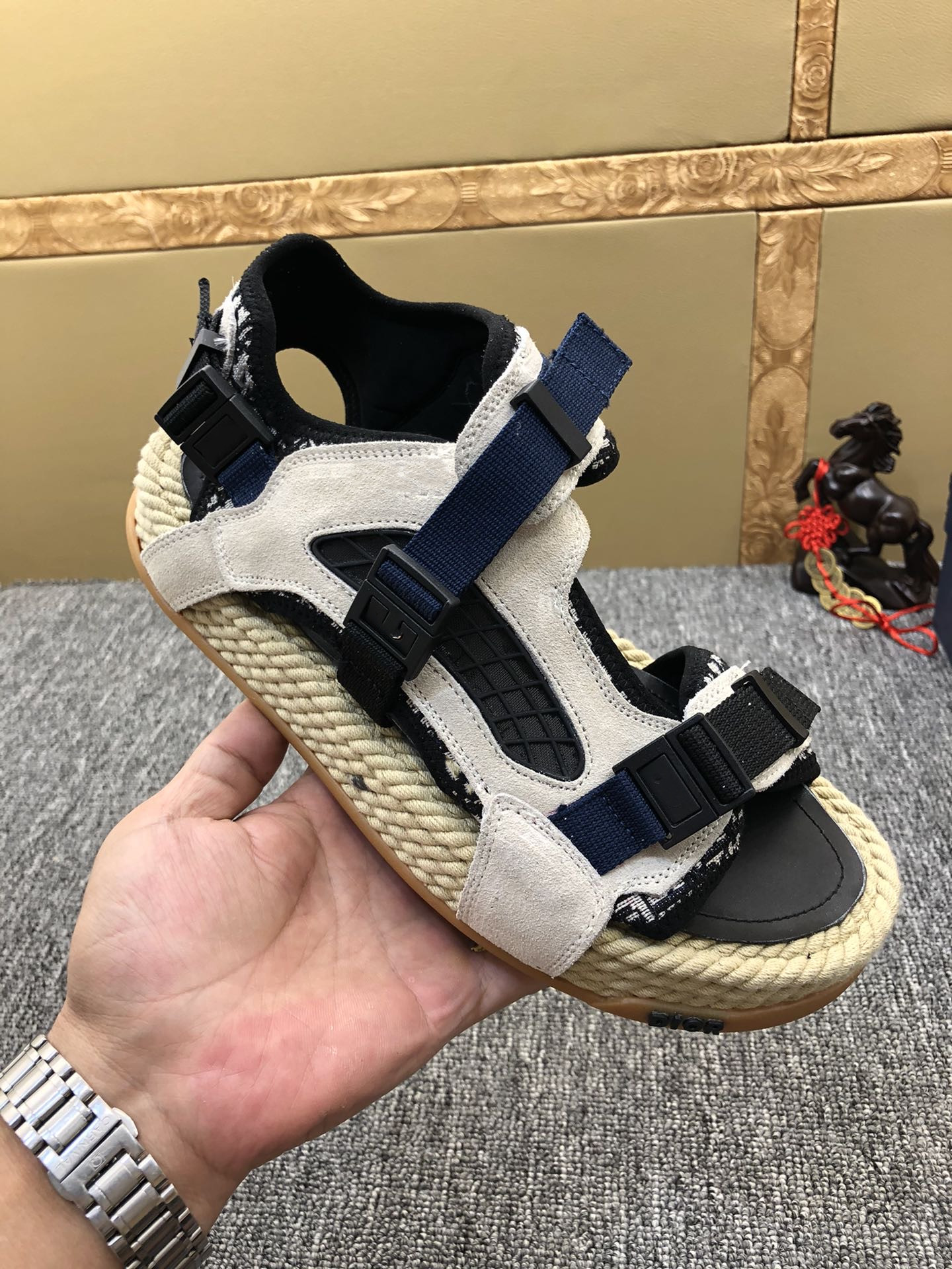 

2021 Men's and Women's Clothing Sell Good Sandals Women Shoes Slippers Summer Fashion Wide Flat Slippers Thick Slippers Flip Flop 0511, 01