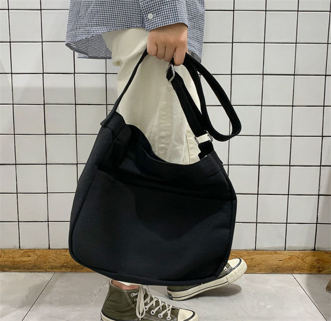 

designers duffel bags 45cm 55cm luxury large capacity travel sale women men genuine leather shoulder fashion bag carry rivets with lock head