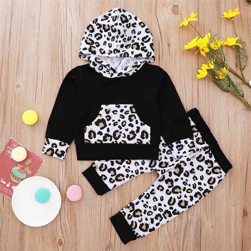 

Autumn Children Sets Casual Long Sleeve Hooded Pocket T-shirt Leopard Pants 2Pcs Girls Clothes 3M-3T 210629