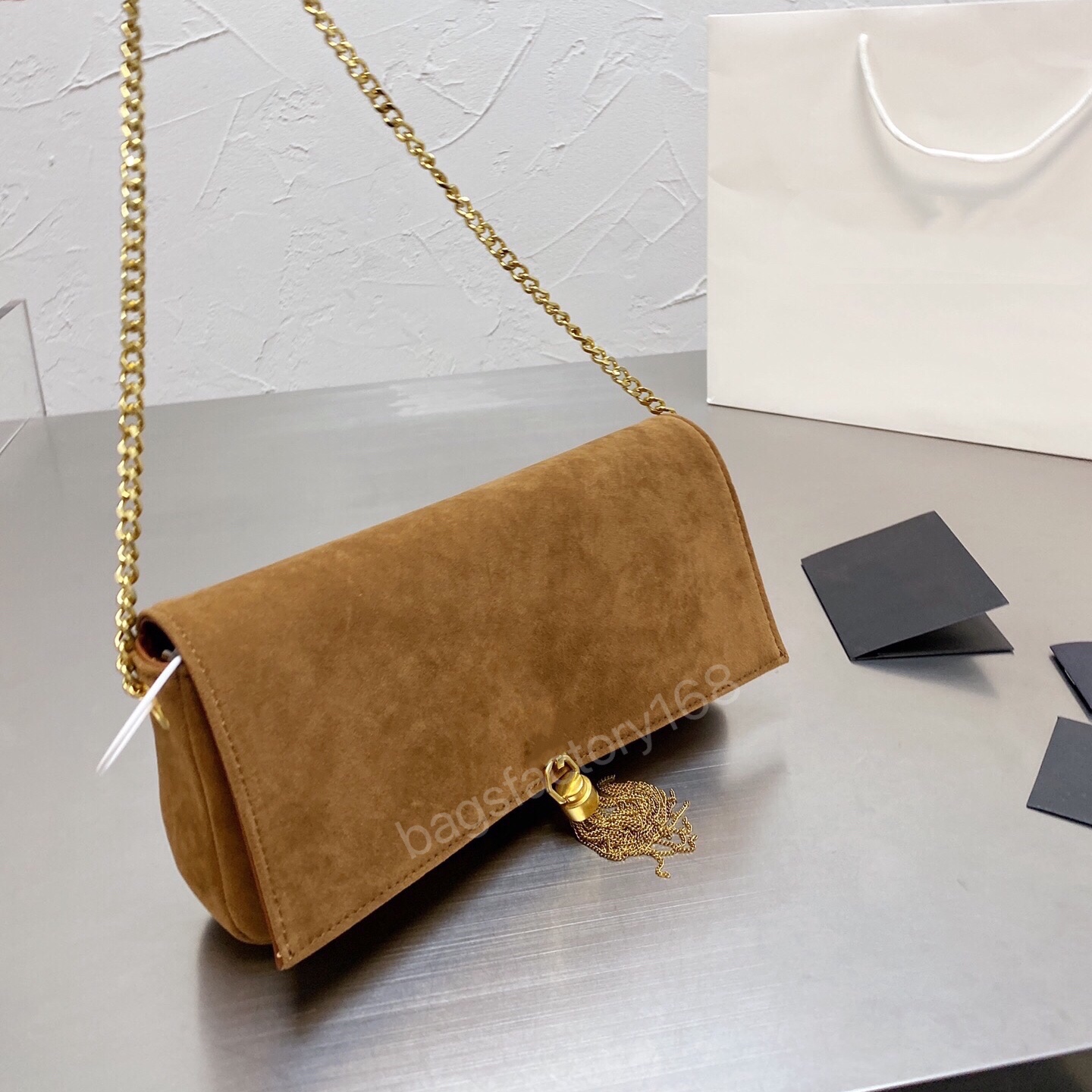 

Classic Luxury Design Sanded Leather Fringed Envelope Bag Gold Metal Messenger Bags Chain Single Shoulder Package Solid Color Buckle Flip Casual Vintage Packages, Customize