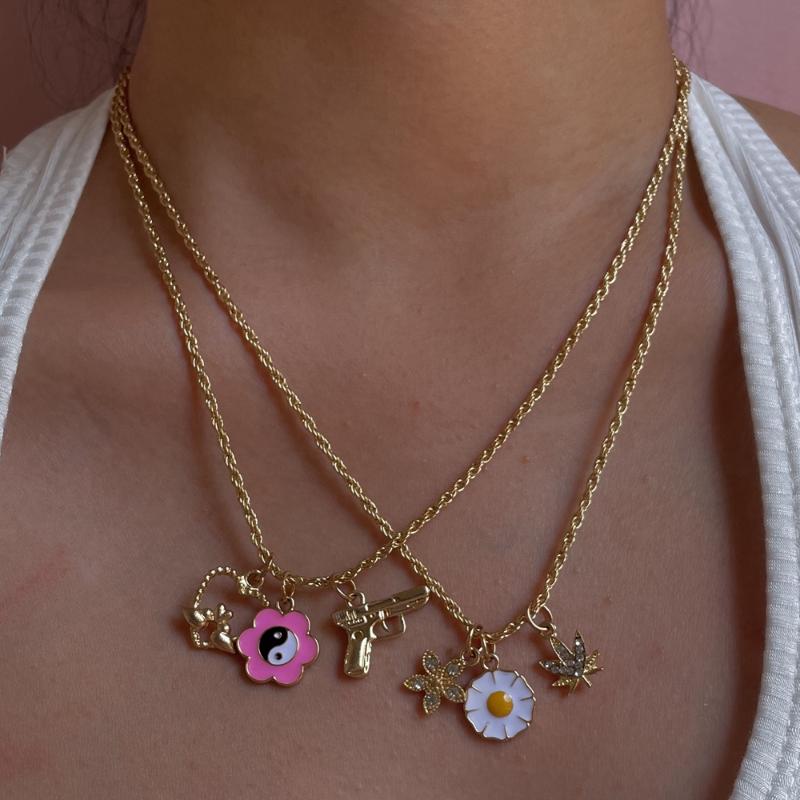

Chains Vintage Gold Silver Color Twisted Chain Necklace Fashion Flowers Leaf Letter Rhinestone Pendant For Women Boho Jewelry