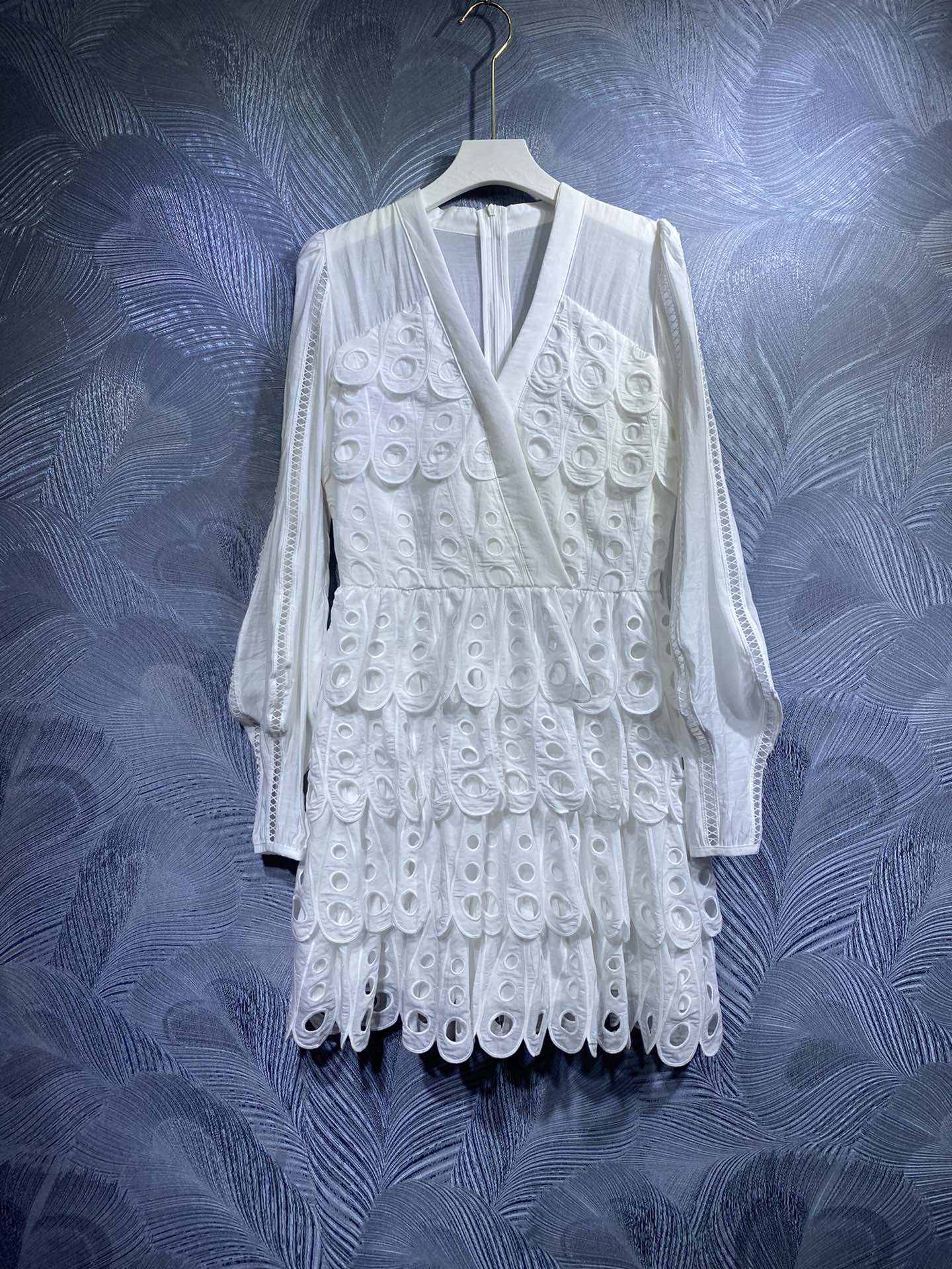 

European and American style women' custom classic simple embroidery lantern sleeve dress, Green