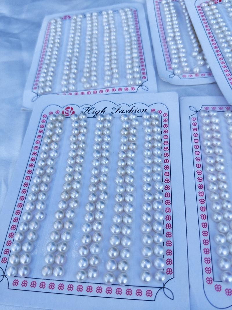 

Other 4mm White Natural Material Loose Button Shaped Pearl Bead Pairs Half Drilled For Wholesale,90 Per Card