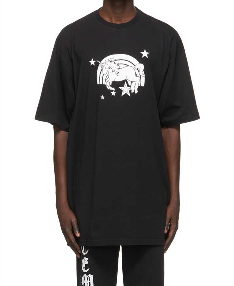 

Fashion brand vetements 21ss spring and summer new rainbow Unicorn loose round neck men's and women's Short Sleeve T-Shirt, White;black