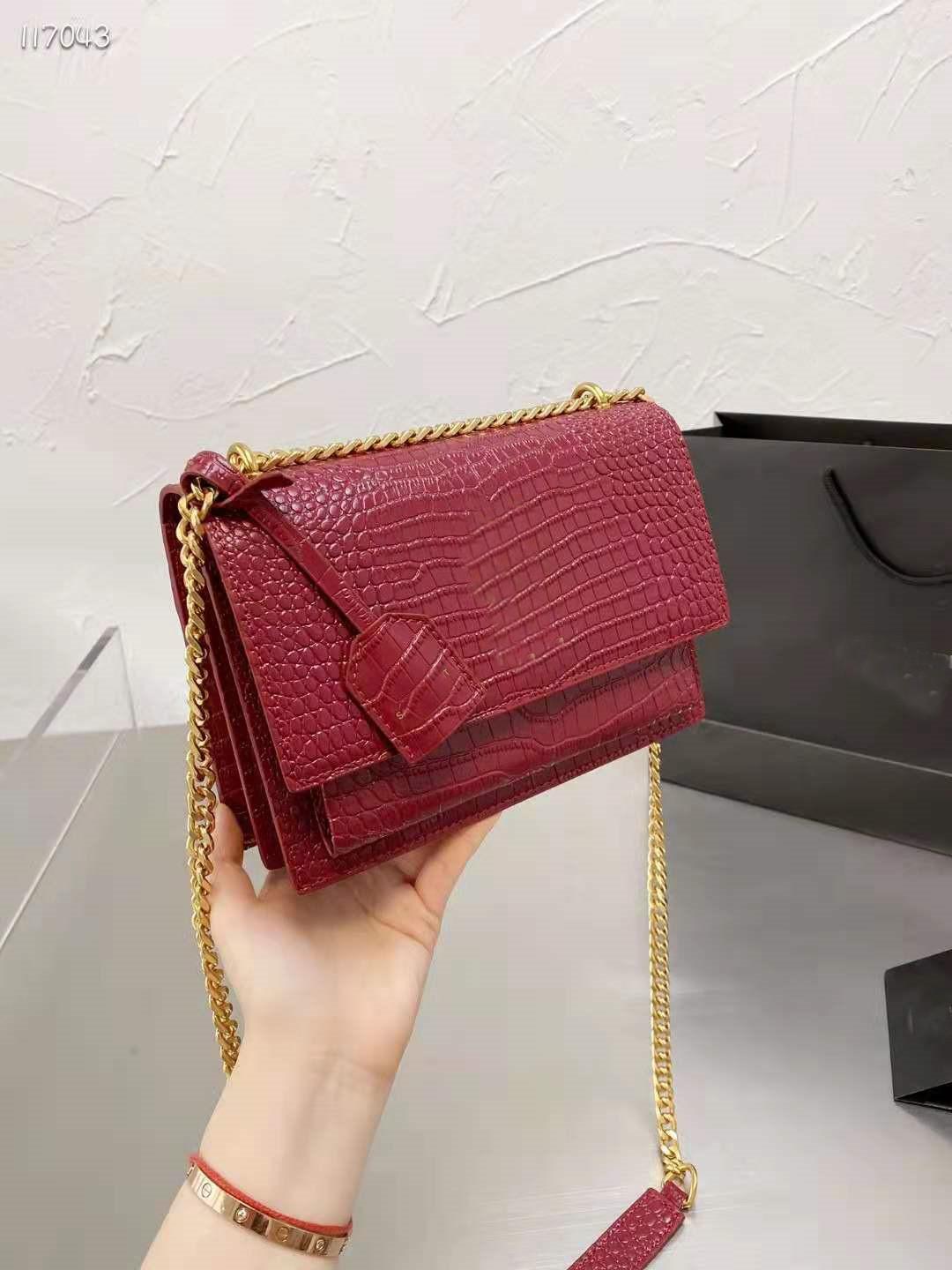 

Designer women's classic single shoulder chain bag crocodile pattern gift box packaging, Red