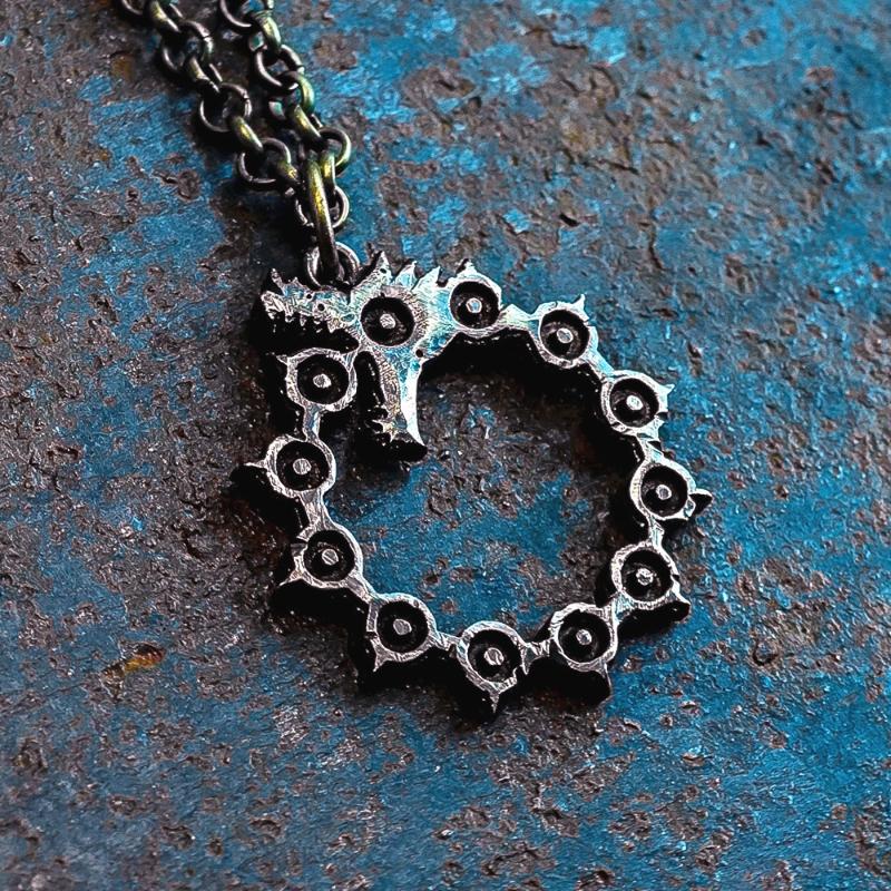 

Vintage Silver Plated Ouroboros Pendant Necklace Personality Men Women Snake Long Chian Cosplay Jewelry Hip Hop Chain Necklaces