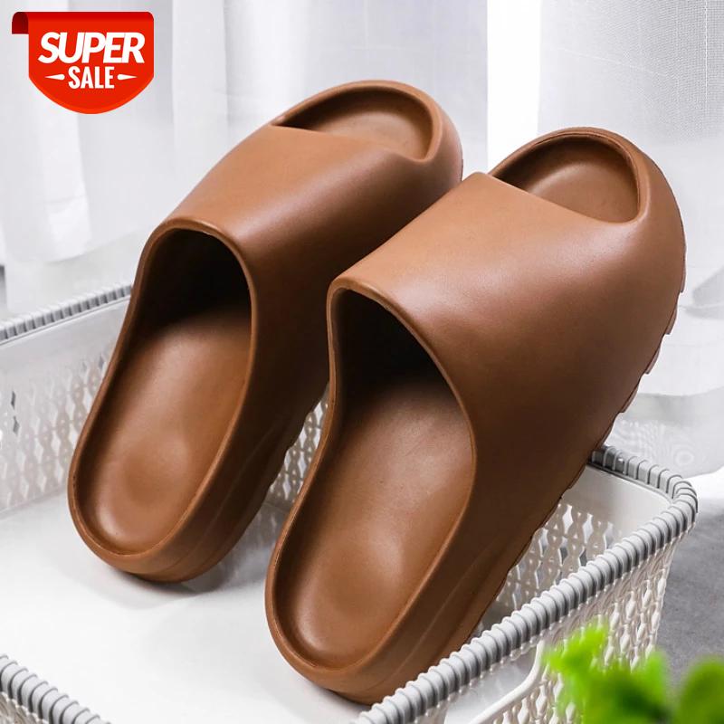 

WEH Summer Slippers Men Women Indoor Eva 2020 Cool Soft Bottom Sandals Trend Slides Light Beach Shoes Slippers Home big size 46 #gv2M, Black