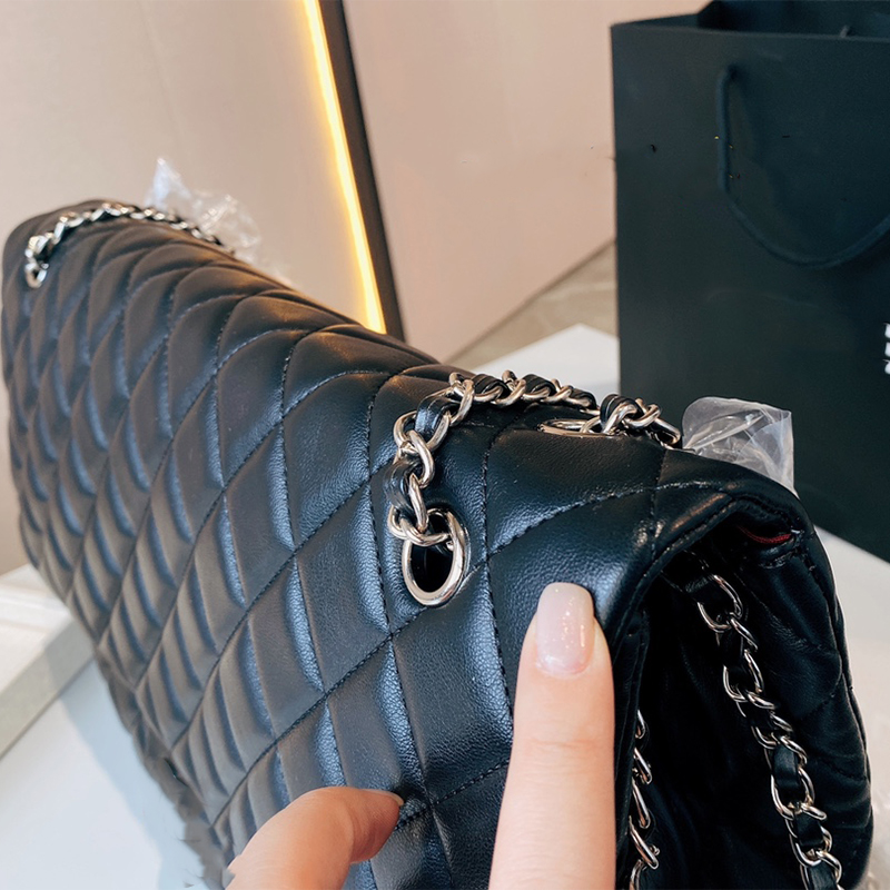 

European And American Classic All-Match One-Shoulder Women's Bags Leather Flip Chain Large Capacity Shopping Bag Street Luxury Designer Handbag Wallet Crossbody Bag, Black