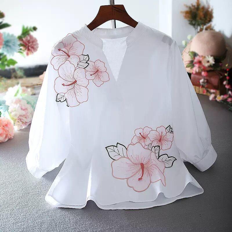 

Women' Blouses & Shirts Women V Neck Three Quarter Sleeve Flower Embroidery Blouse Top Summer Fashion Shirt Office Ladies Slim, White