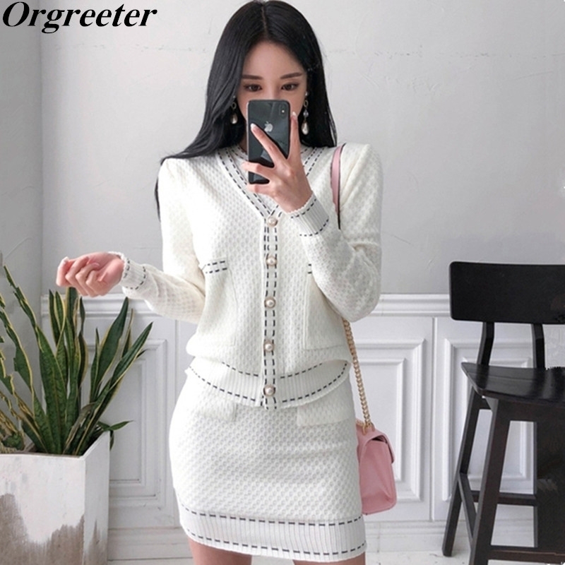 

Knitted Sweater Dress Set Fashion Temperament V-neck Pearl Button Knit Cardigan Jacket Short-sleeved 2 Piece 210525, Black