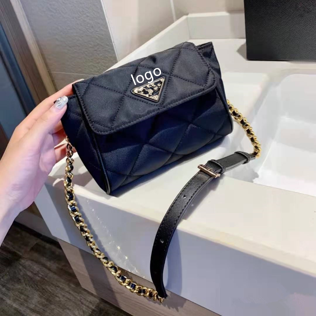 

P family Lingge chain small parachute bag women's Nylon medieval Single Shoulder Messenger Bag waist versatile chest, Black