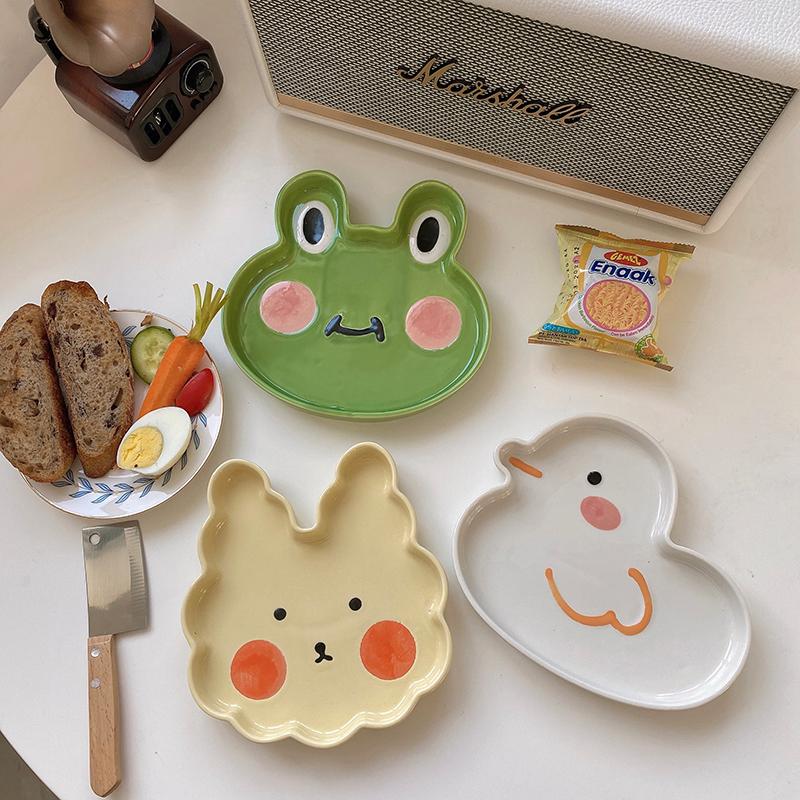 

Dishes & Plates Ins Cartoon Dinner Plate Tableware 2021 Frog Duck Craft Kawaii Ceramic Cake Dessert Household Kitchen Dinnerware 17Cm