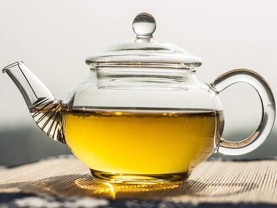 

200ml 6.7fl.oz Heat Resistant Handmade Clear Glass Teapot with Spring Infuser