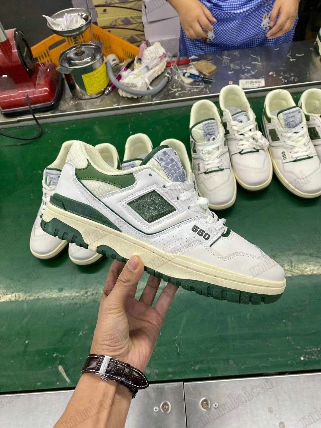 

2021 New BB 550 Low-top Shoes White Navy Green Unisex Sneakers 550 Basketball Designer Shoes Rubber Sole Low Cut Men Women Trainer Running Sports Shoe, No shoes;dont pay it alone