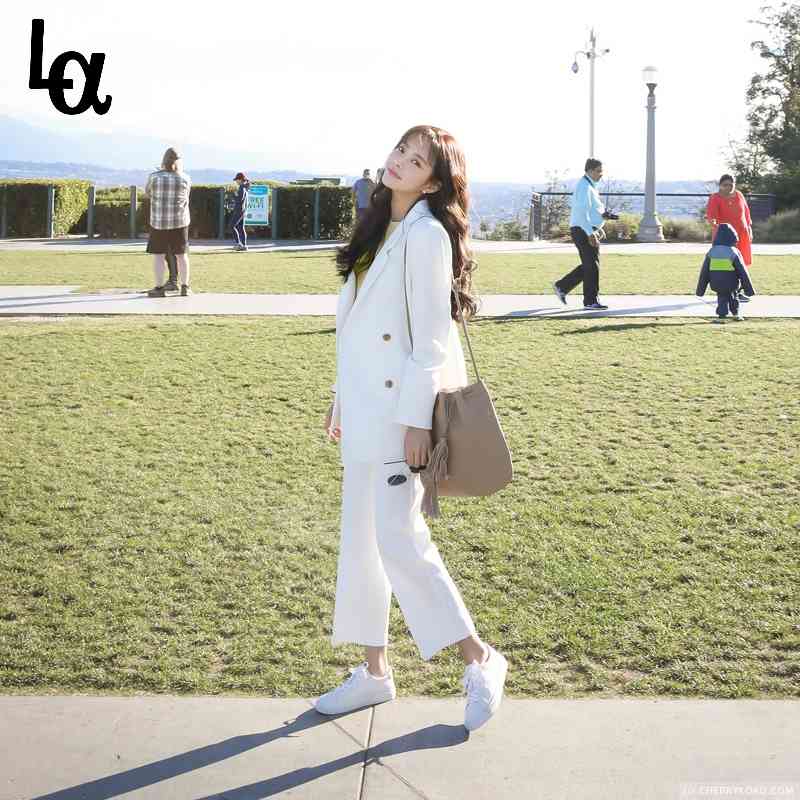 

Spring Women Solid Double Breasted Blazer Suits Femme Slim Fit White Set Lady Notched Formal Mujer 210519