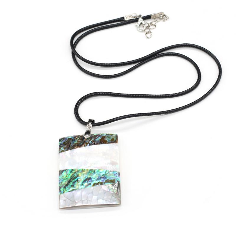 

Pendant Necklaces Natural Shell Necklace High-Quality Rectangle Temperament For Romantic Jewelry Gifts Women 35x47mm