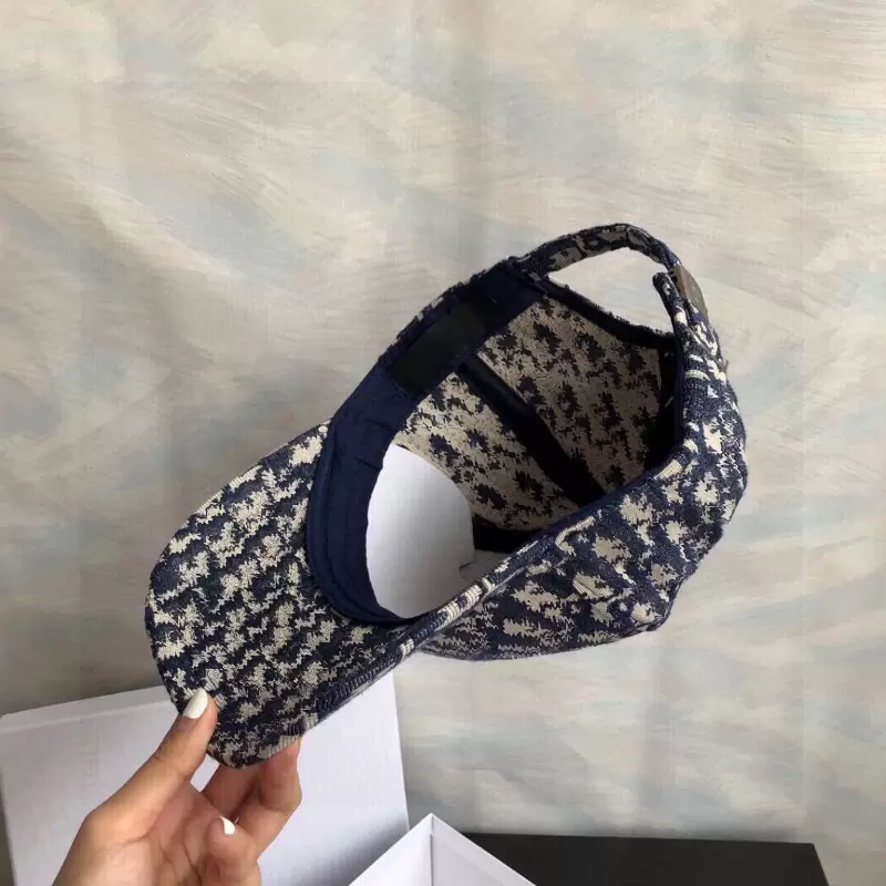 

Classic Fitted Baseball Cap Summer bucket caps beanies Casquette scarfs for women men outdoor Simple Adjustable Snapback Beanie PU Sun Hats with box high quality, Customize