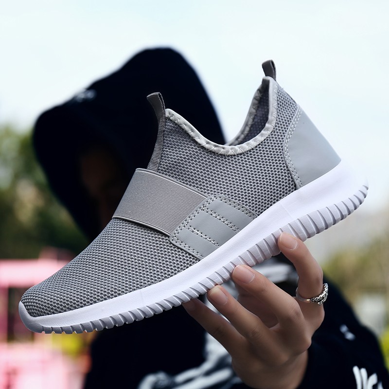 

Wholesale Top Quality Women Mens Running Shoes Sport Trainers Big Size 46 Black White Red Gray Outdoor Jogging Sneakers Code: LX19-1533