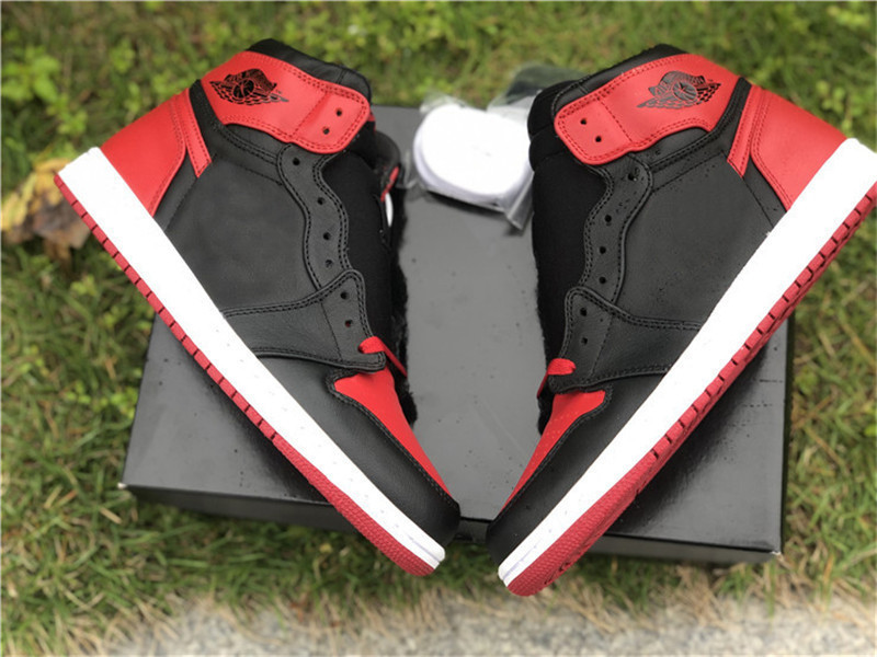 

Authentic 1 High OG Banned Heel X Outdoor Shoes Men Black Varsity Red White 2011 Release Best Quality Sports With Original 7-1, Banned x