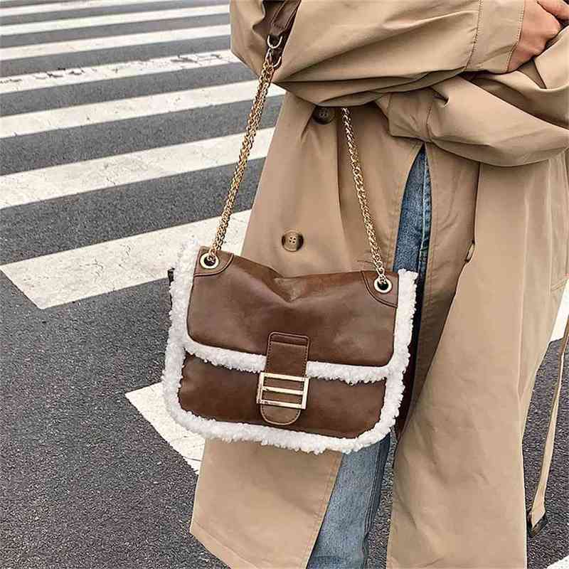 

Chain sling shoulder lamb raw edge small bag female new leather pattern square simple leisure messenger, White