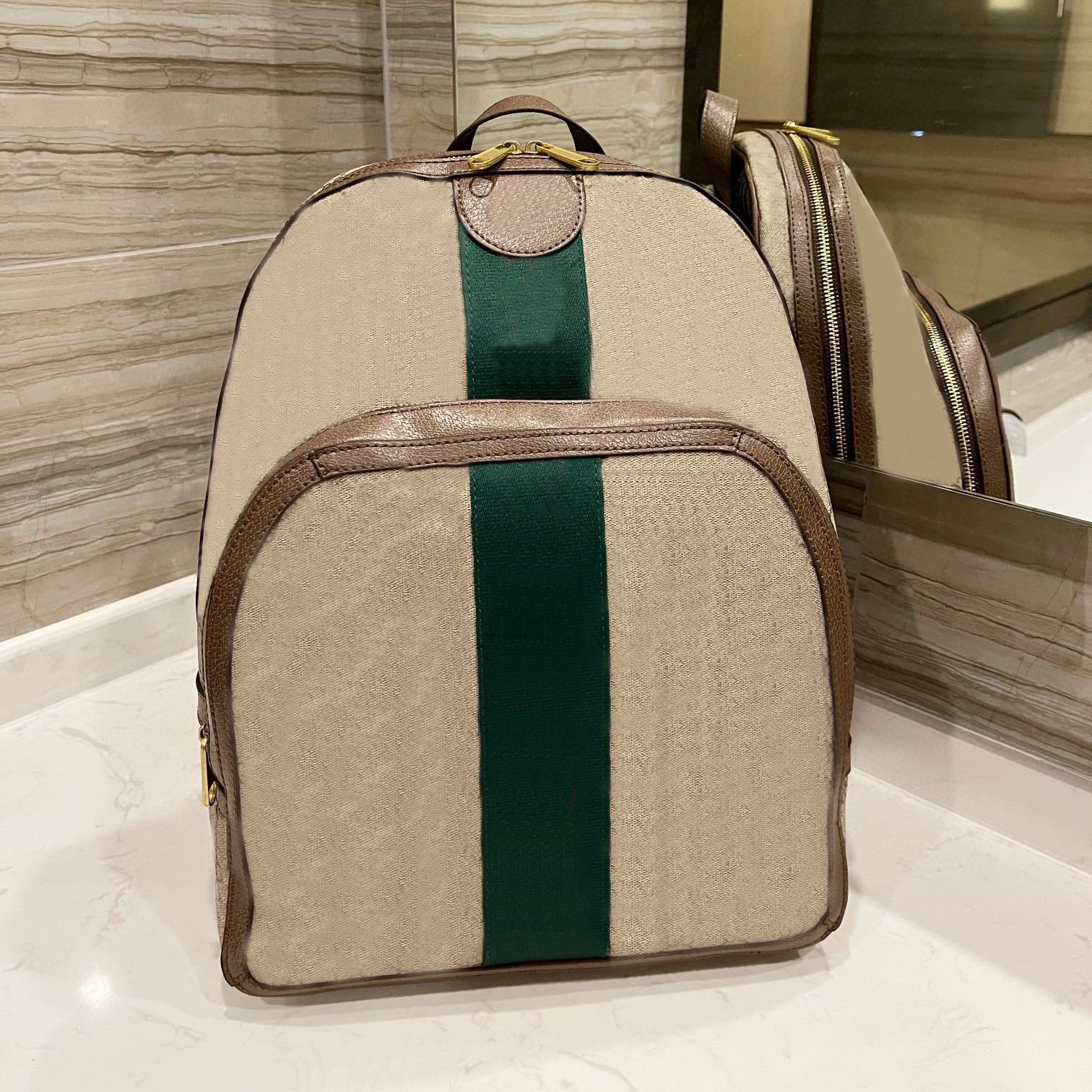 

Luxurys Designers Backpack Bag Classic Handbag Fashion Handbags Shoulder Bags Retro Totes Wallet Letter Leather Artwork, Grey with logo 31*42 cm