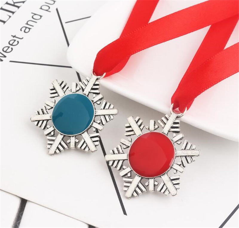 

Creative Christmas Key Buckle Snowflake Ribbon Magic Keychain Zinc Alloy Santa Claus Gift Ornaments Xmas Tree Hanging Pendent