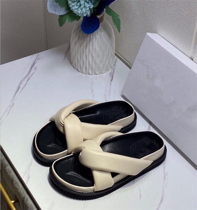

Designer Leather Slides Slippers Women Platform Sandals Top Quality Lambskin Flat Mule Thick Bottom Non-slip Flip Flops Fashion Beach Shoes, Black