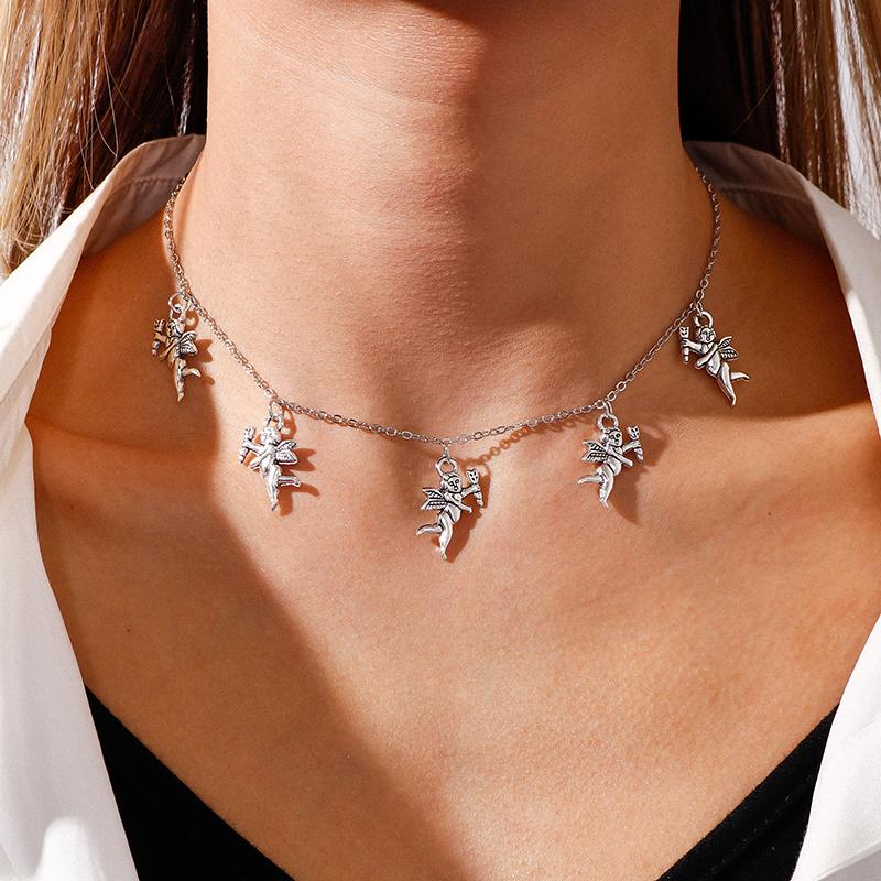 

Chokers Vintage Cupid Angel Pendant Necklaces For Women Fashion Tassel Chain Choker Female Jewelry Trinkets Gifts Accessories