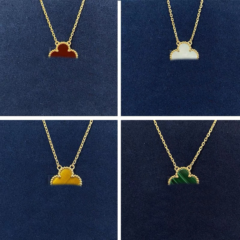 

Necklaces Ladies Pendant Van Love Box] Luxury Screw [with Carti Bracelet Jewelry Earrings Couple Gift Fashion Wedding Cleef Designer Pa Jste, Silver