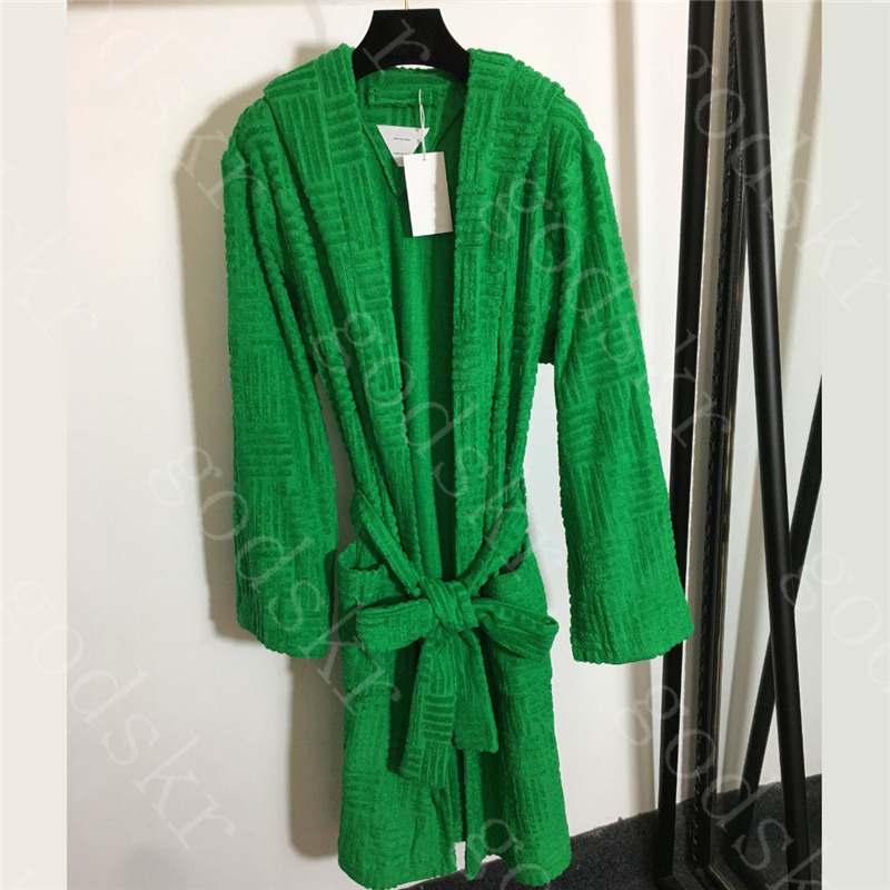 

Jacquard Women Bathrobe Home Cloth Long Sleeve Womens Sleepwear Coat High Quality Ladies Nightgown One Piece