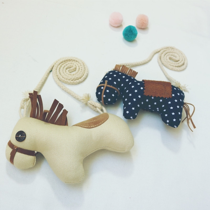 

Korean children's pony accessories messenger bag male and female baby cute concave shape fashion decorative Backpack, Mibai horse